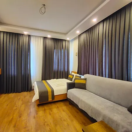 Minutes Away From Taksim Square #401 Apartment